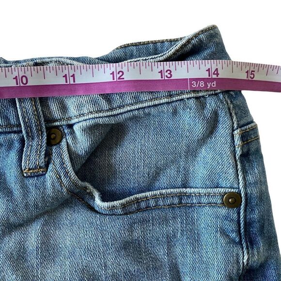 Altar'd State Distressed Button Fly Denim Shorts Sz 29/9 - Picture 5 of 6